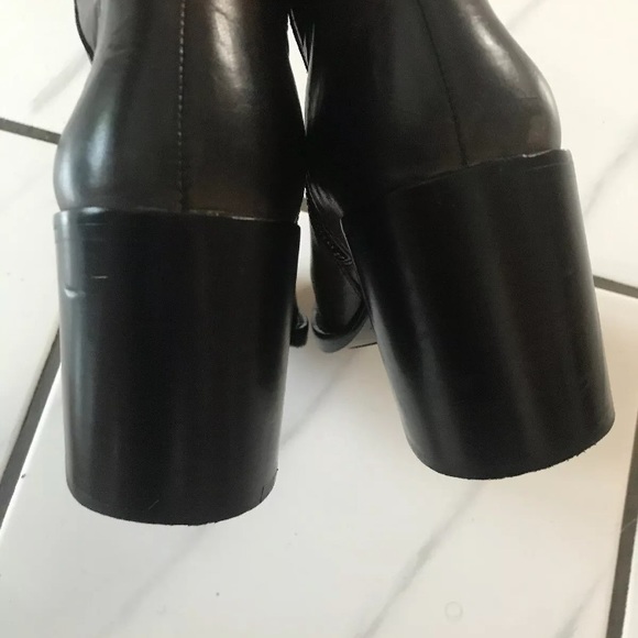 Frye Pia Chelsea Leather Boots. Size 7. Color Slate. Excellent cond Retail $358. - Picture 6 of 9